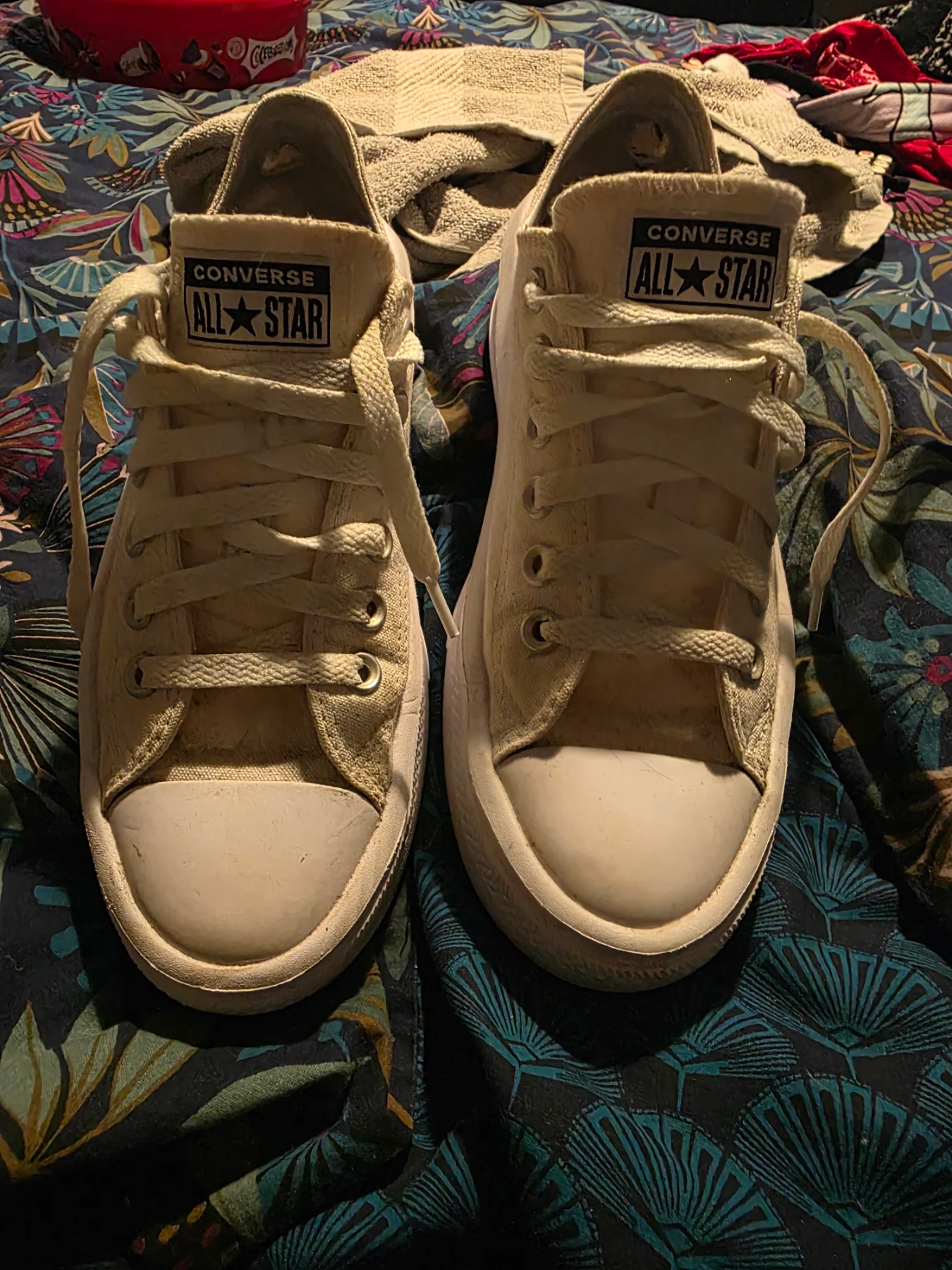Converse chuck Taylor trainers size 5