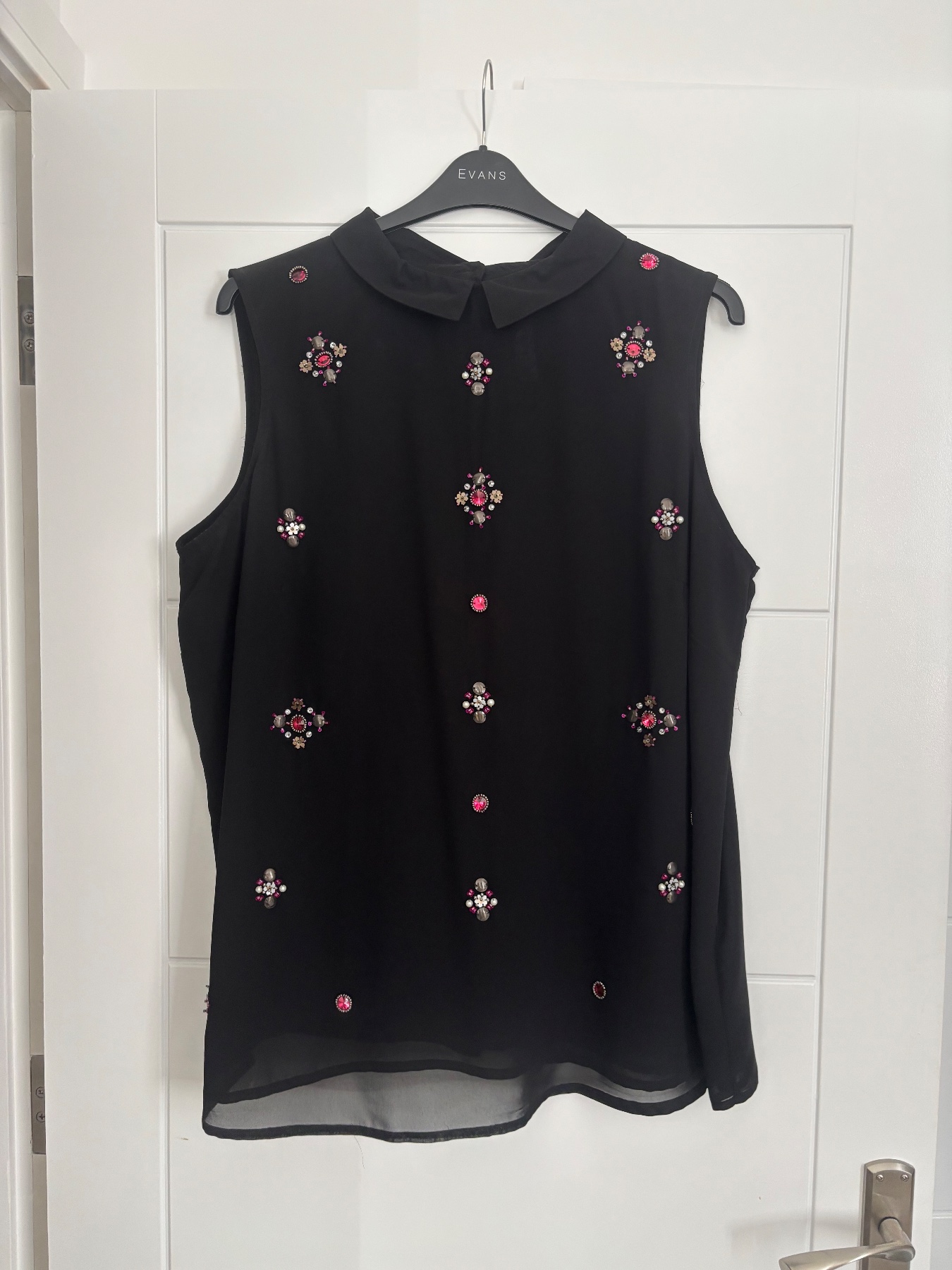 Evans black sleeveless pink embellished sequin blouse size 22