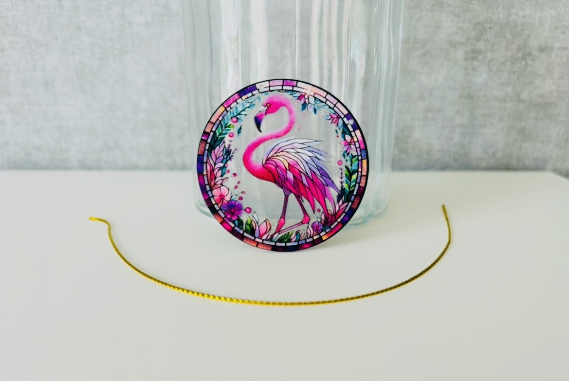 Acrylic Flamingo Sign – 6cm x 6cm | Brand New