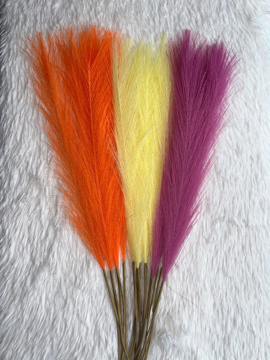 🧡🌸💛 17 Piece Mixed Faux Pampas Grass Bundle | Orange, Yellow & Pink | 55cm | Brand New.