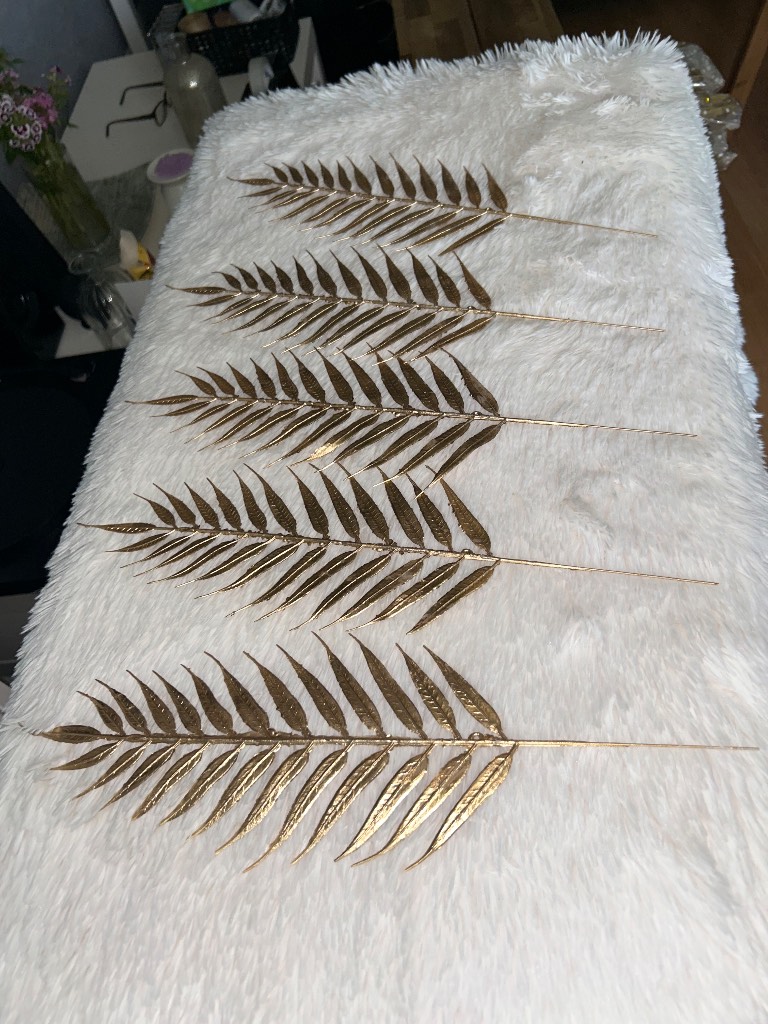 ✨ Set of 5 Golden Willow Leaf Stems | Faux Decorative Stems | Brand New ✨