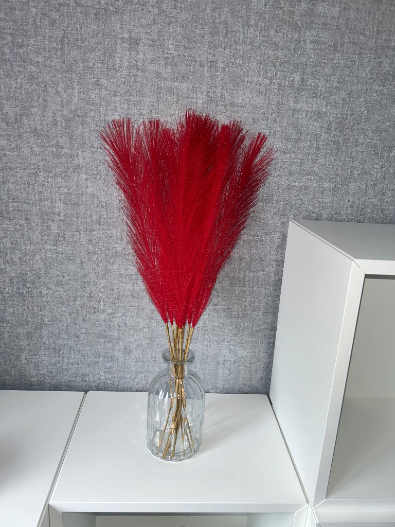 Red Faux Pampas Grass Stems – Brand New – 55cm
