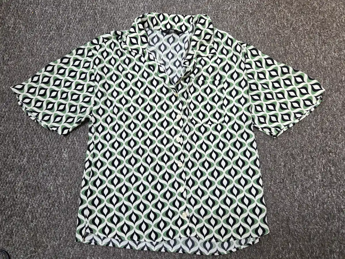 Womens F&F boxy shirt size 10