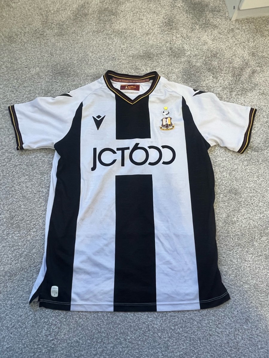Macron Bradford City 2022-2023 away shirt  Size S