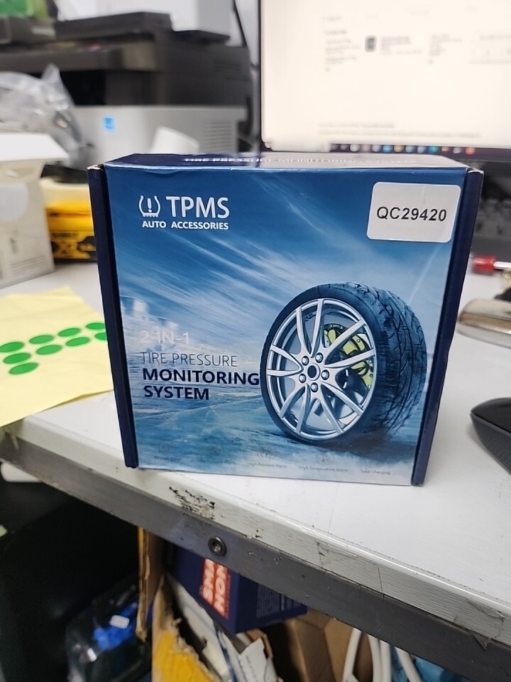 Universal TPMS Tyre Pressure Monitoring System with 4 Sensors – Brand New