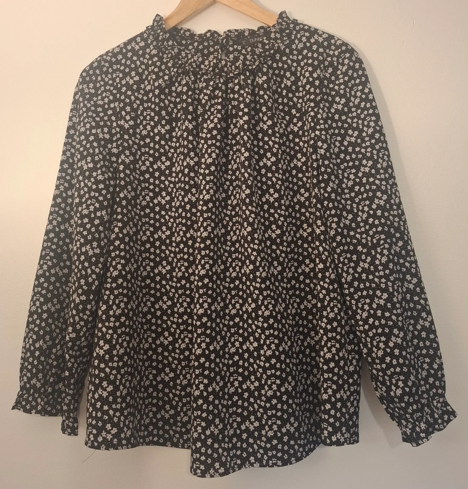 Dunnes Stores M Black White Ditsy Floral Blouse Ruffle Neck Smart Work Office