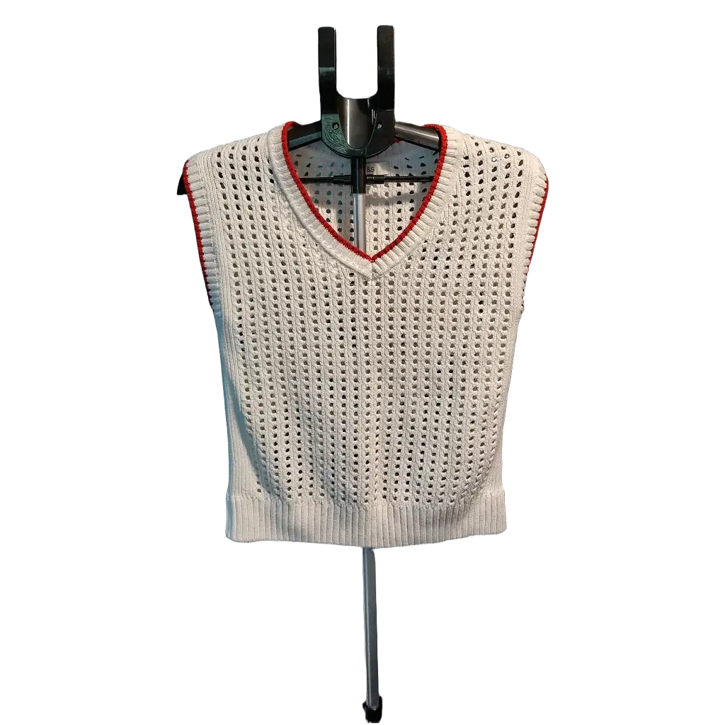 M&s tank white red