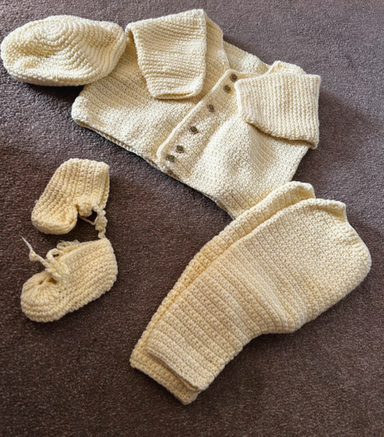 Hand made girl/boys baby  set  for 3 to 6 months