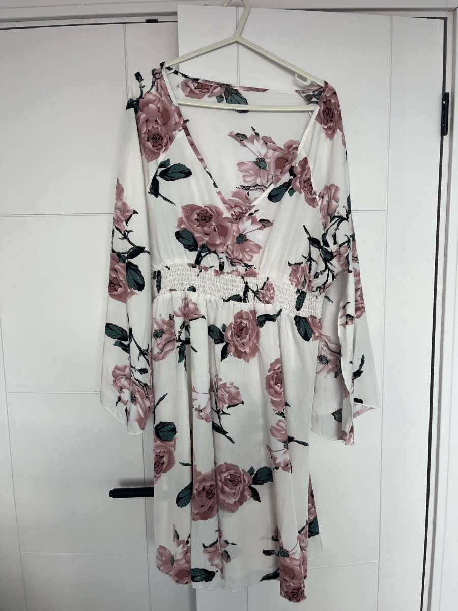 Flowery Summer Dress - Size 18-20