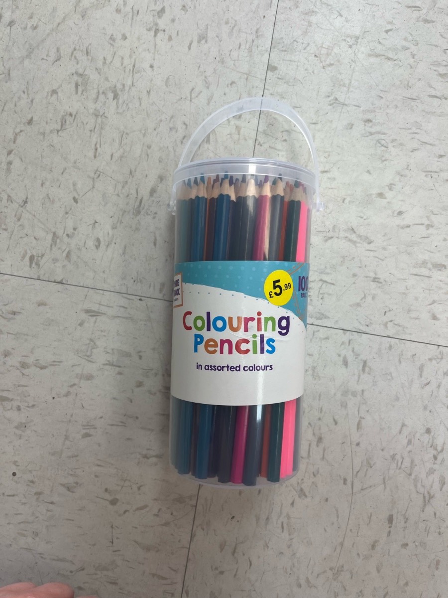 Colouring Pencils - Pack of 100 assorted