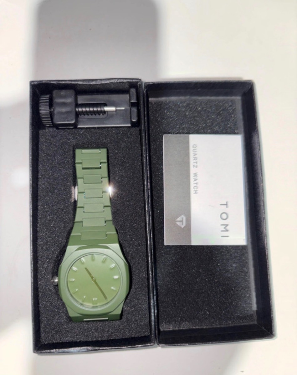 Tomi Quartz Watch