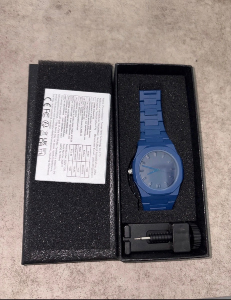 Tomi Quartz Watch