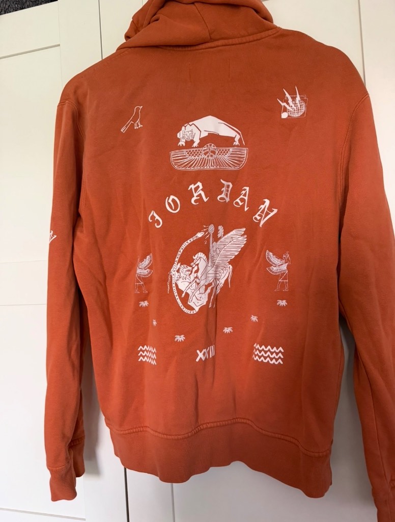 Size small Jordan hoodie