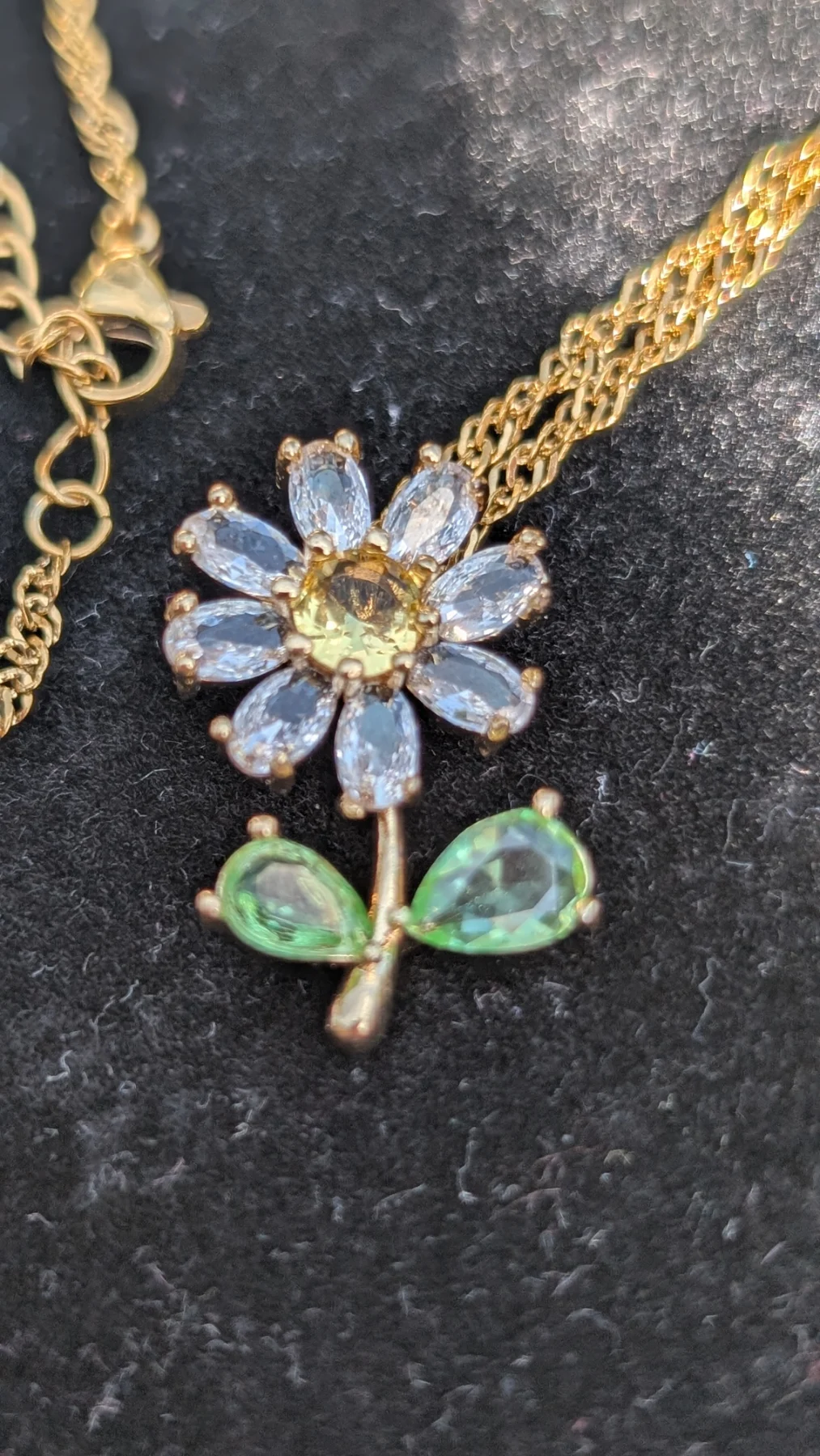 Gold tone flower crystal pendant chain necklace