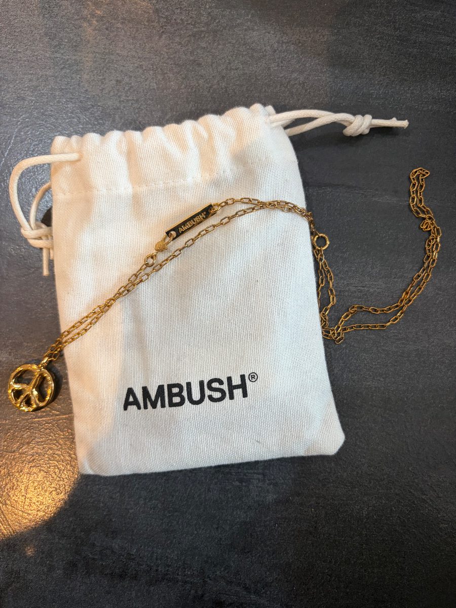 ambush gold necklace