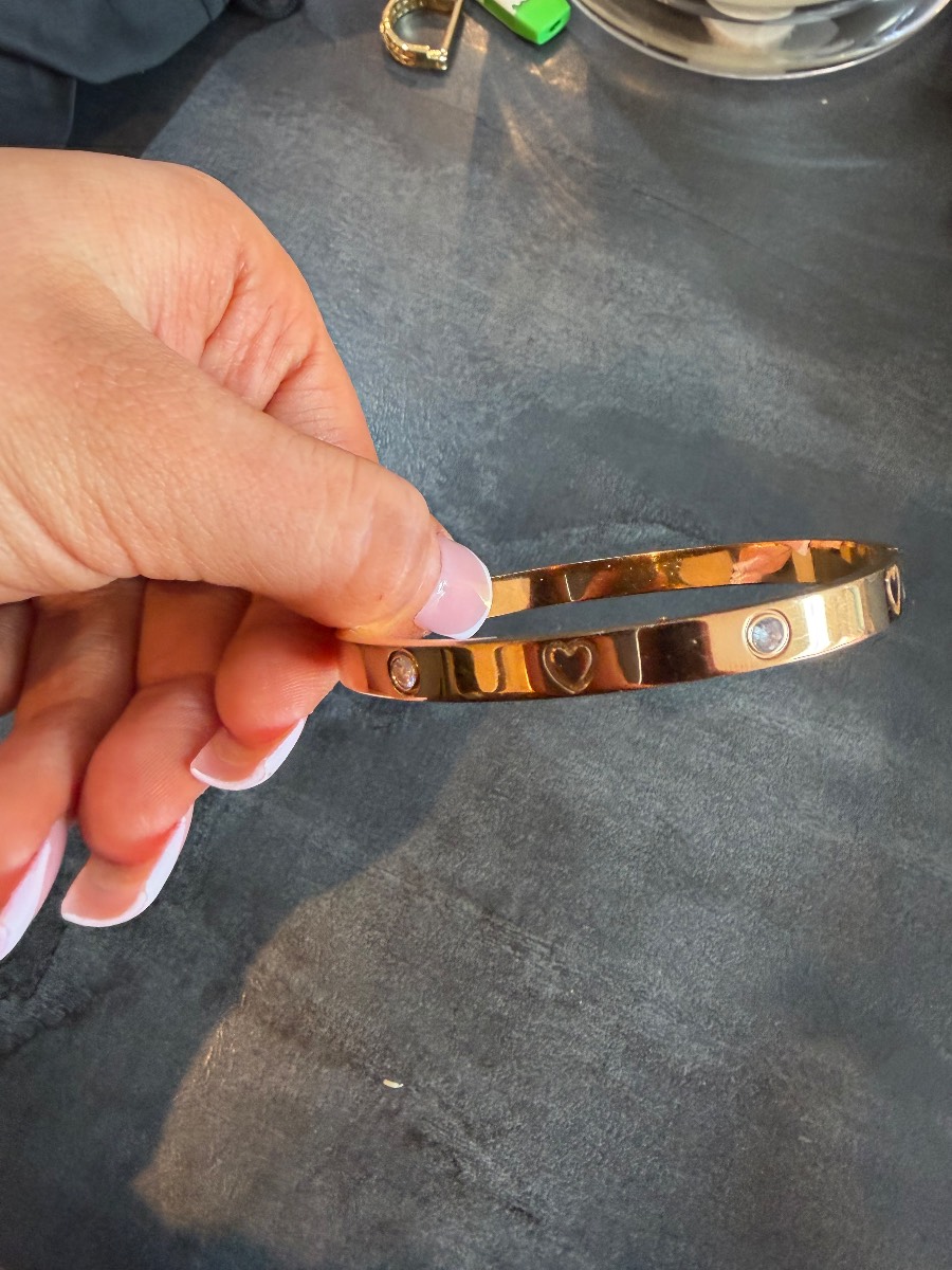 bracelet