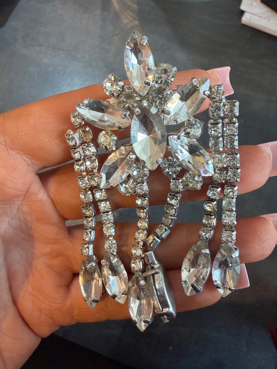 brooch