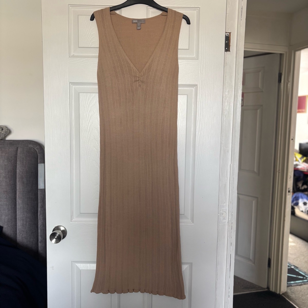 ASOS Tan V Neck Summer Knit Midi Dress Sleeveless Size UK 10 Stretch Holiday Bodycon