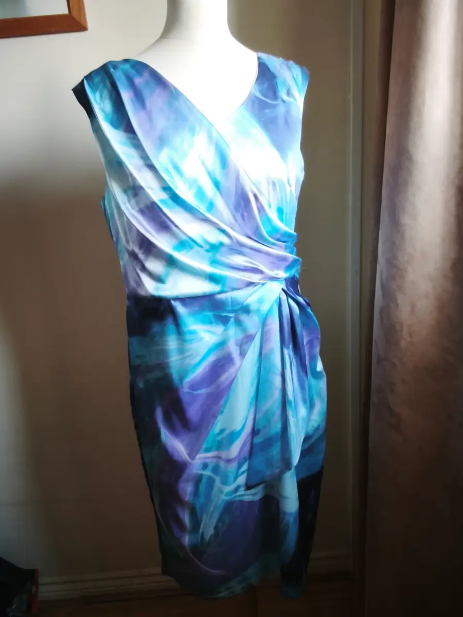Sleeveless Summer Party / Cocktail dress