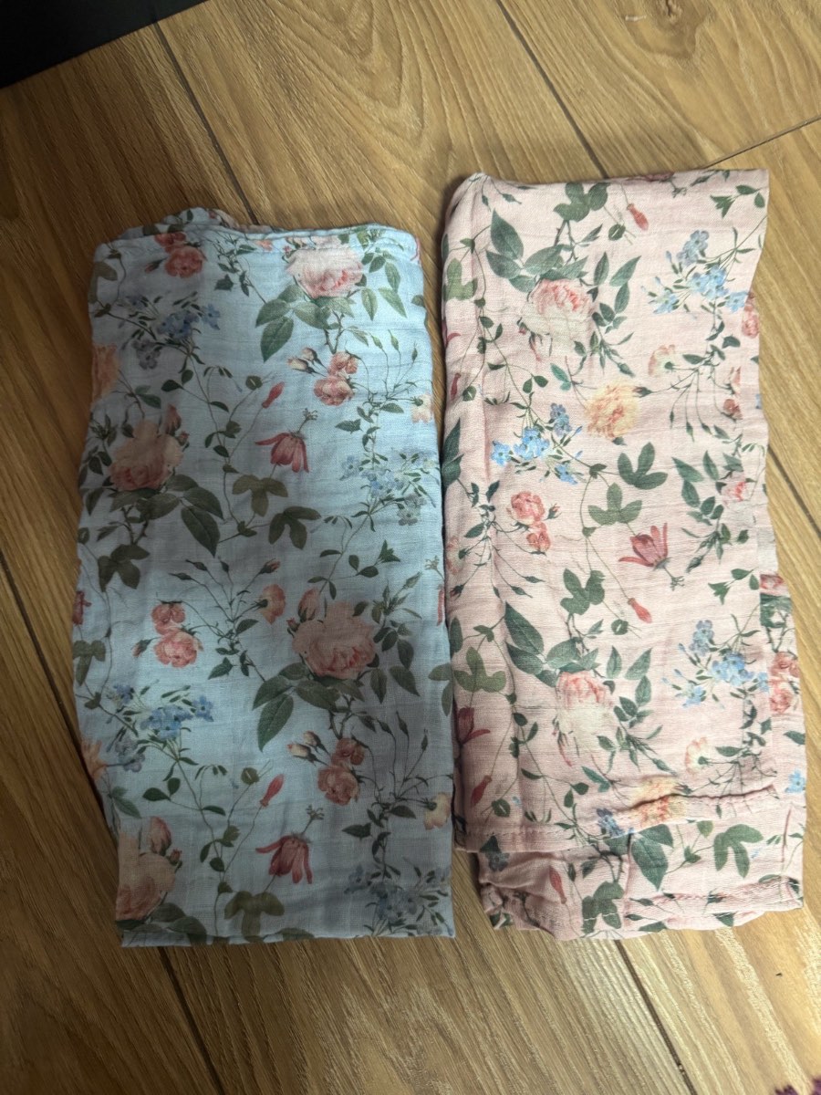 Baby cute cute floral muslins pack of 2