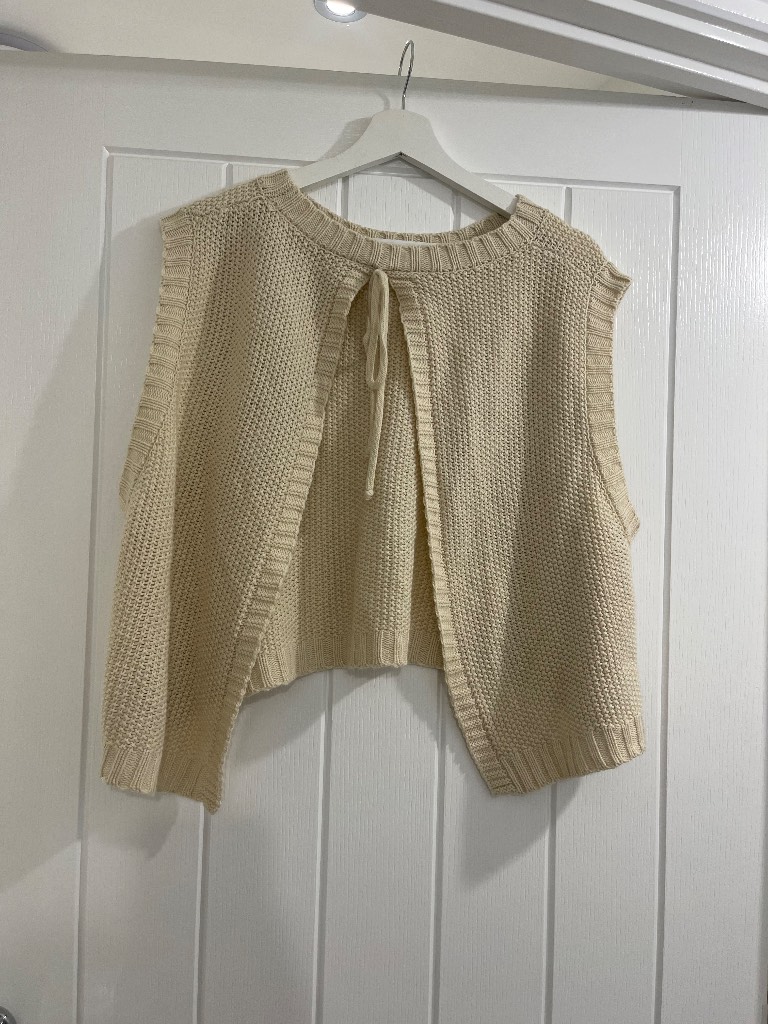 Shein curve knit vest  size 0XL