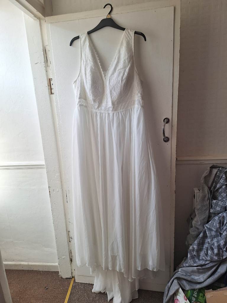 Shein Curve Boho White Lace & Chiffon A-Line Wedding Dress - Size 3XL