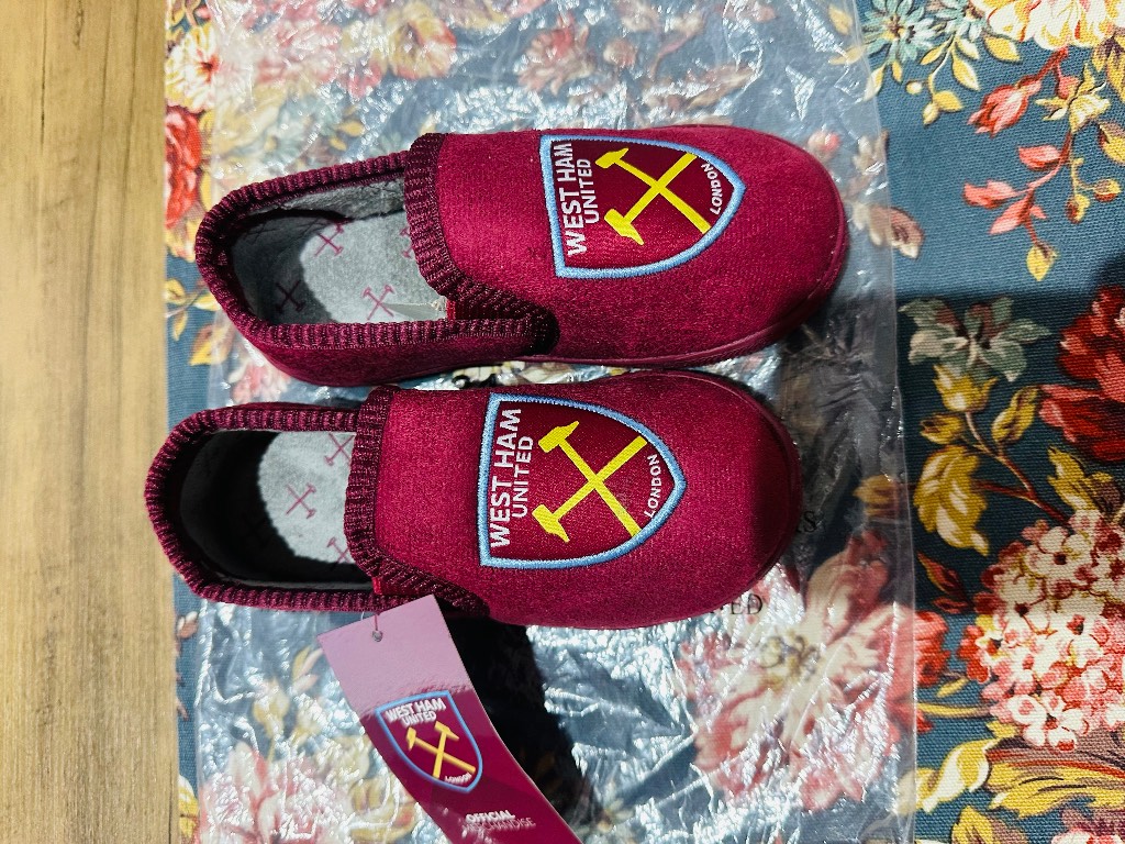 West Ham kids junior claret heel sleepers size 11