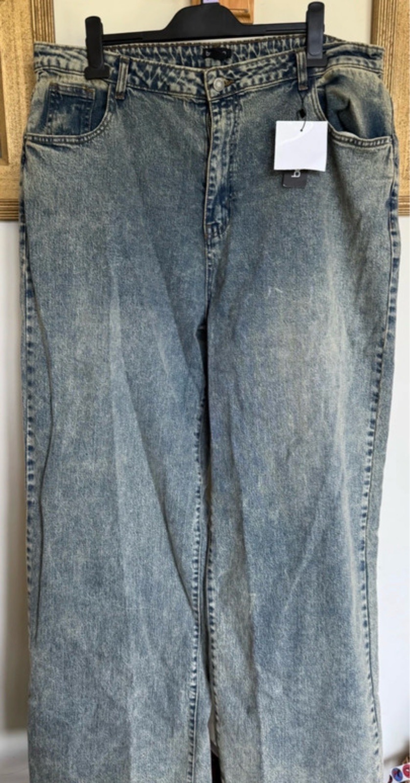 Boohoo Acid Wash Wide Leg Jeans Women’s Size 20 32L NWT