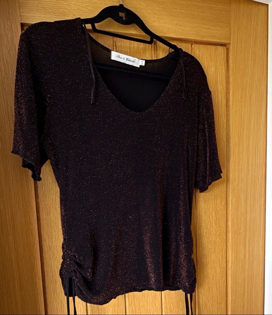 Women’s Top Size 14-16