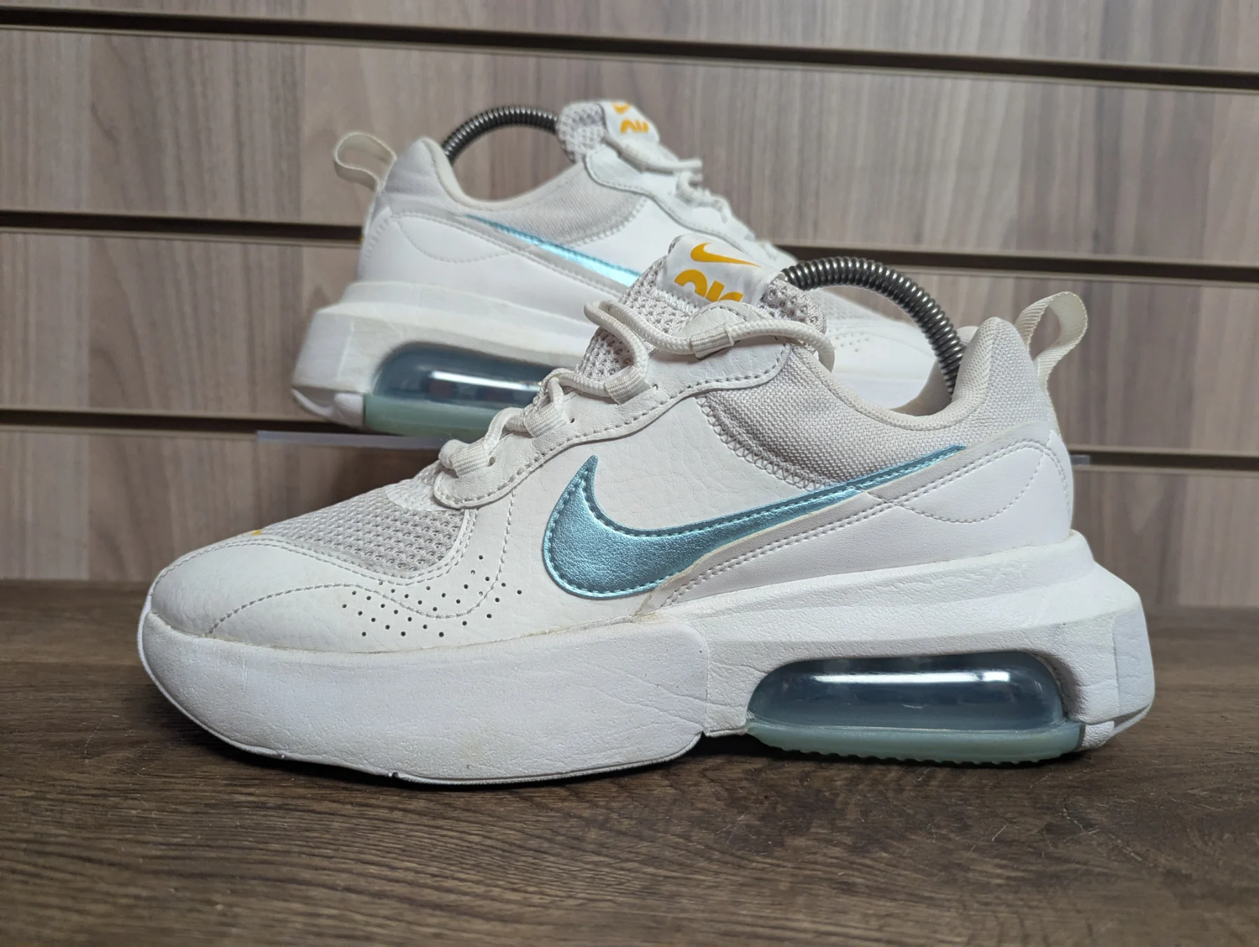 Nike Air Max Verona Trainers Ladies Gym Streetwear Cushion Sneakers UK 6.5 EU 40
