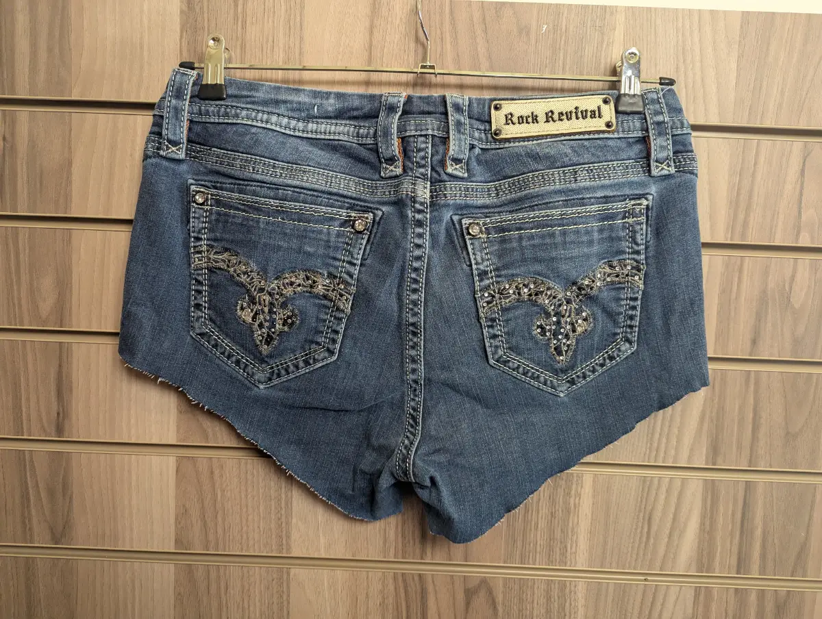 Rock Revival Hotpants Bling Shorts Y2K Rhinestone Boho Denim W 34" L3" H 11" R10