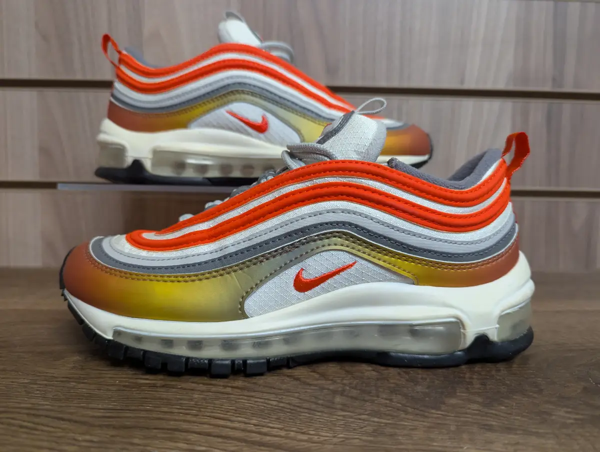 Nike Air Max 97 SE (GS) Trainers Ladies Gym Streetwear Rare Sneakers UK 4 EU 37