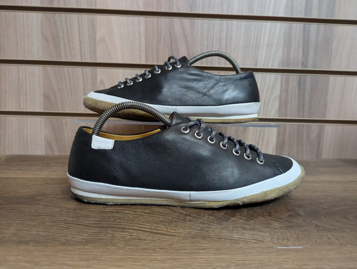 Clarks Orignals Trainers Ladies Gum Sole Soft Black Leather Sneakers UK 8 EU 42