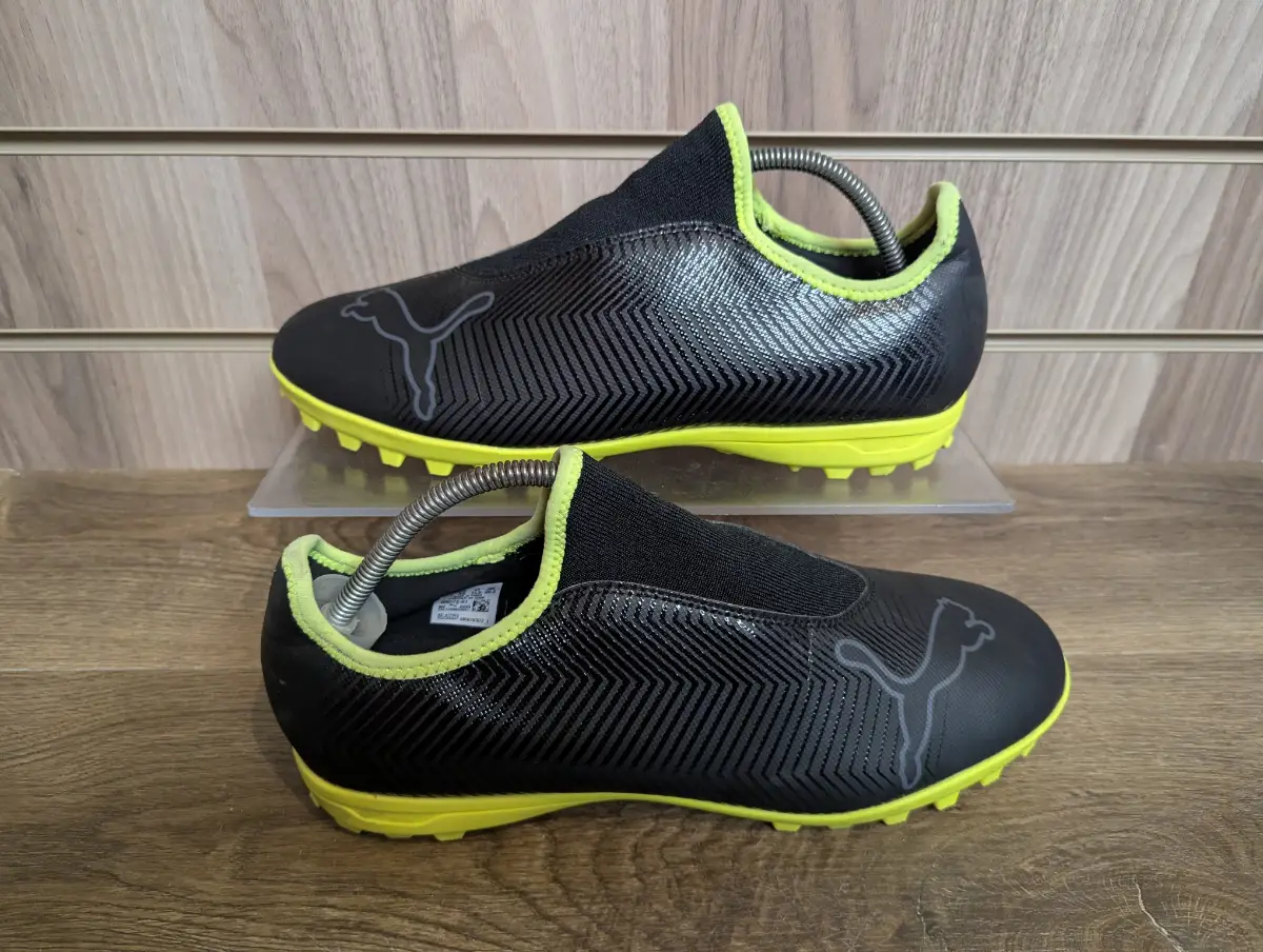 PUMA Finesse Laceless Football Boots Sock Astro Slipon Trainers UK 10.5 EU 45
