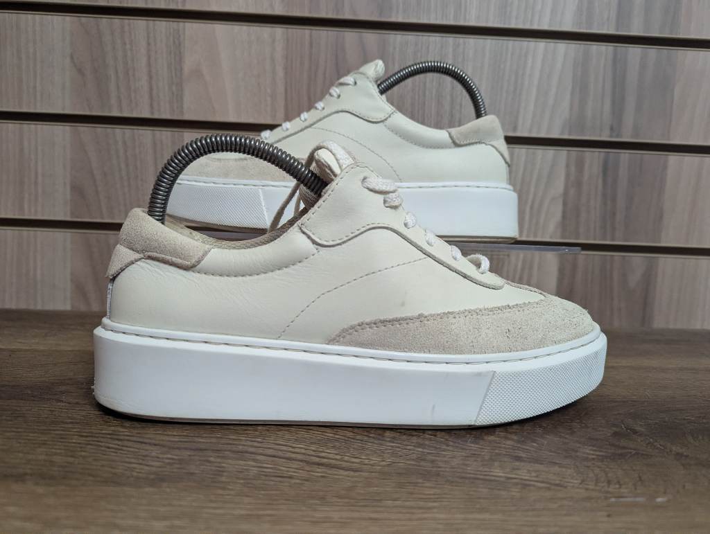 Clarks Hero LiteLo Trainers Cushioned White Leather Sneakers UK 5.5 D EU 38.5