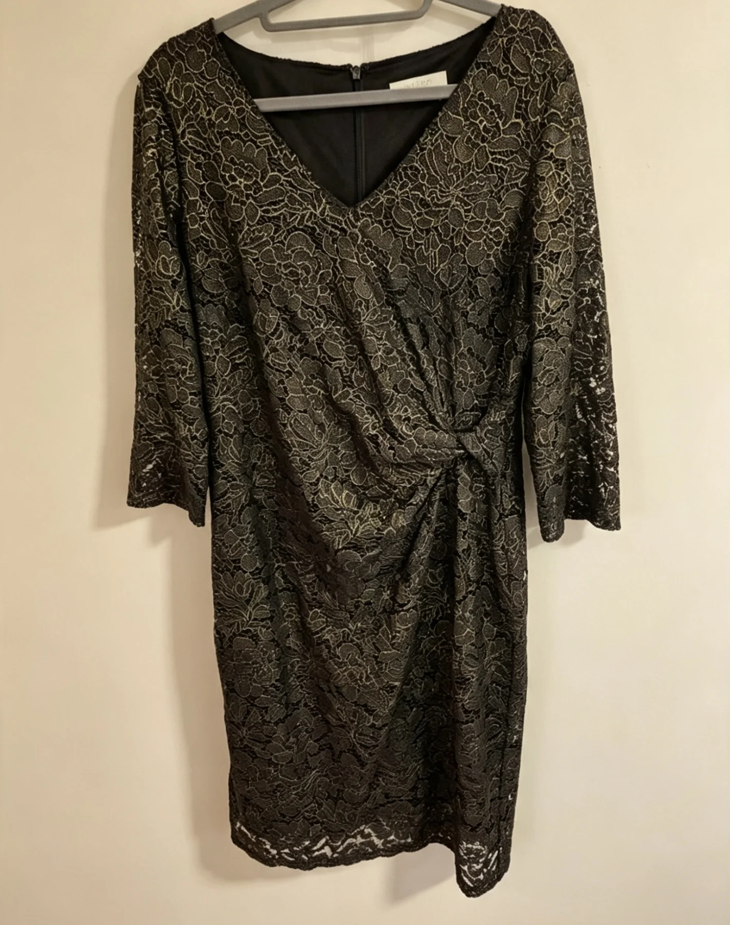 Kaliko Black & Gold Lace Dress | Size 14 | V-Neck Twist Front | 3/4 Sleeve | Occasion / Party