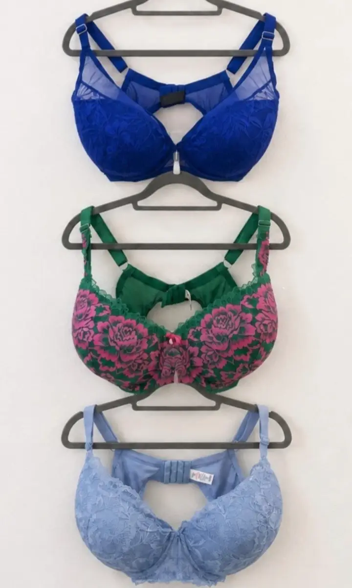 Large chest bundle x3 bras all same size 38G  blue, green pink, dark blue
