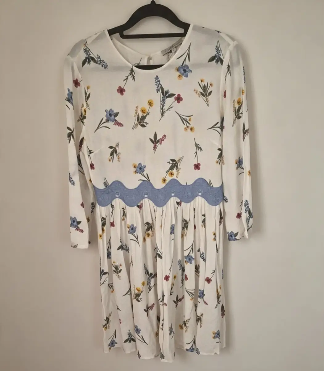 Marks & Spencer summer white and floral print dress blue lace waistband size 8