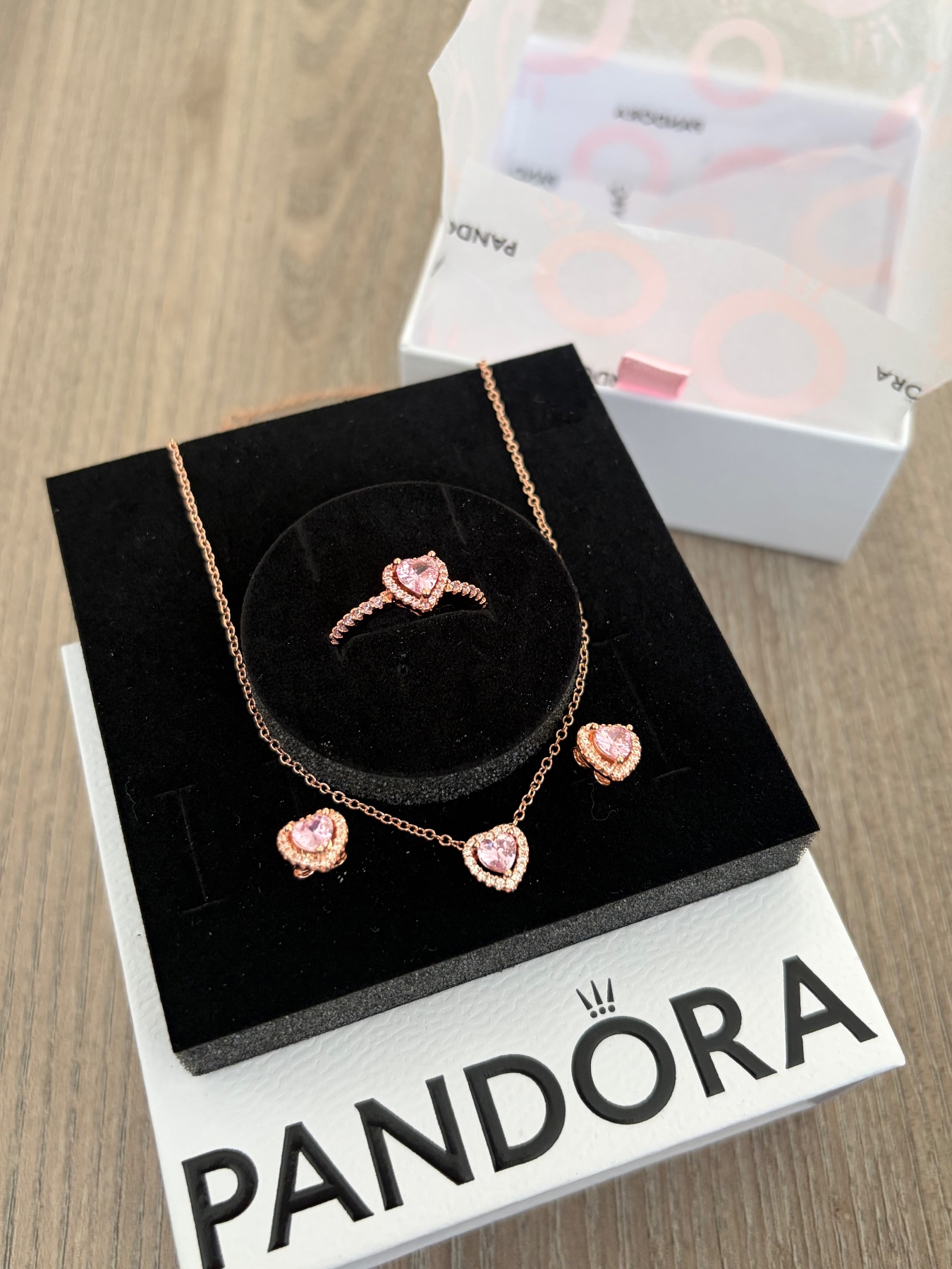 Rose gold, heart set