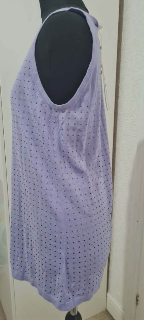 Airfield STR-221 Sleeveless Shirt – Lilac Knit Top with All-Over Crystal Embellishments, Size 38D /