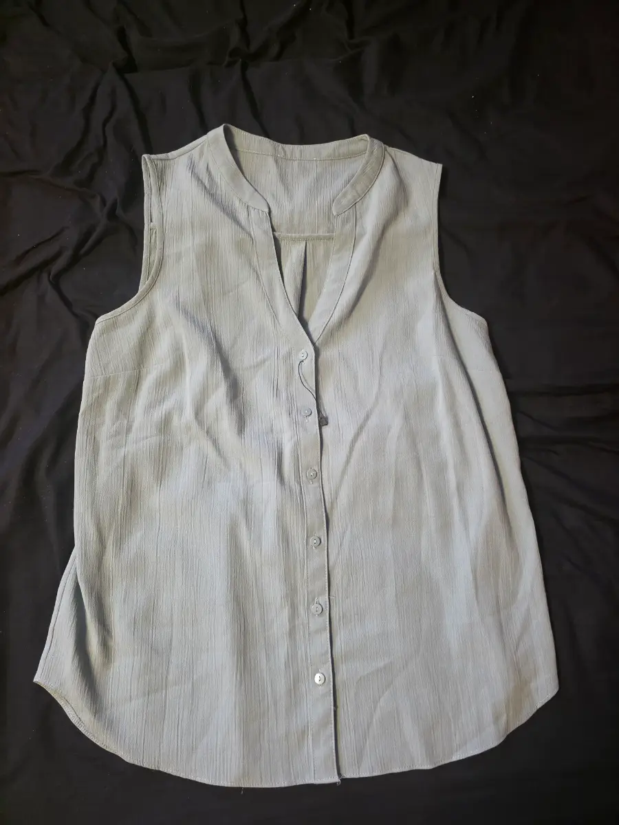 Matalan Sage Green Sleeveless Button-Up Blouse - Size 12