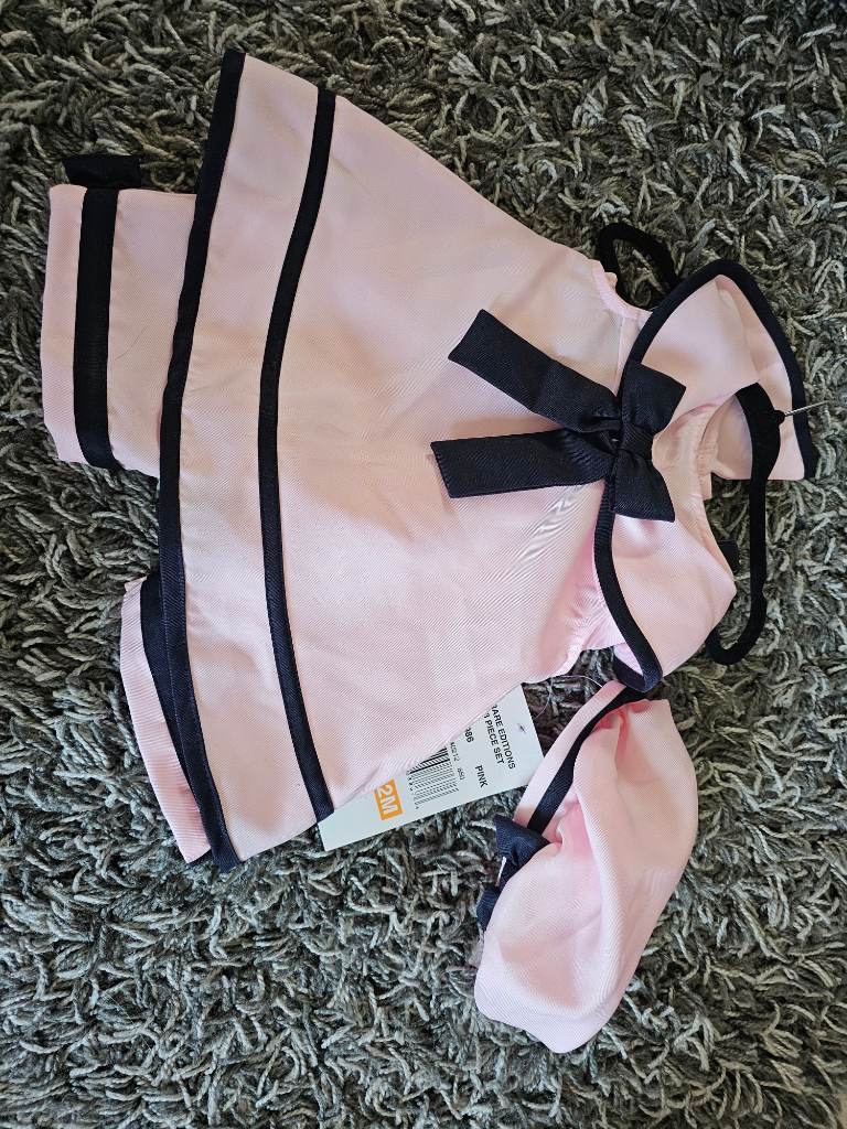Rare editions 3 piece set pink 12 months. NEW