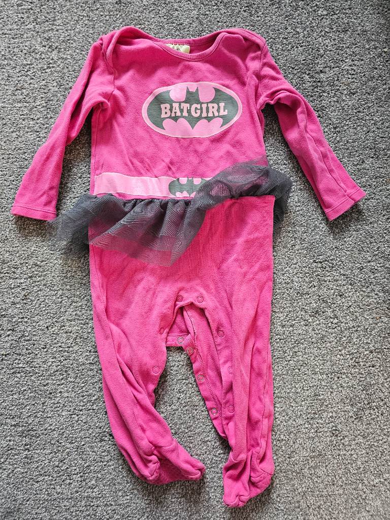 Dc comics bat girl 12-18 months outfit. Onesuit bodysuit