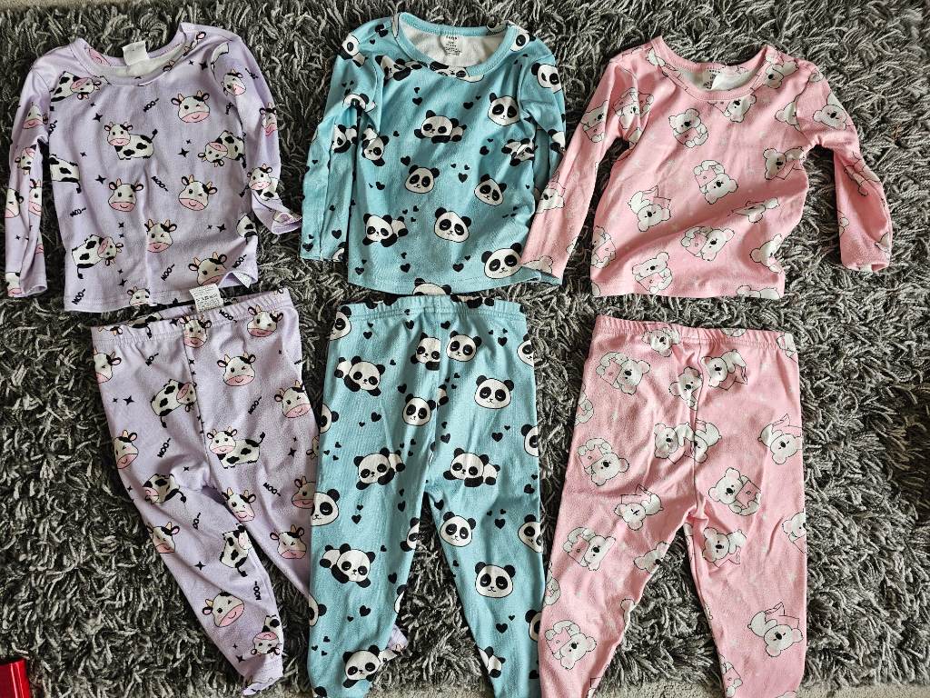 X3 pyjamas set 18-24 months