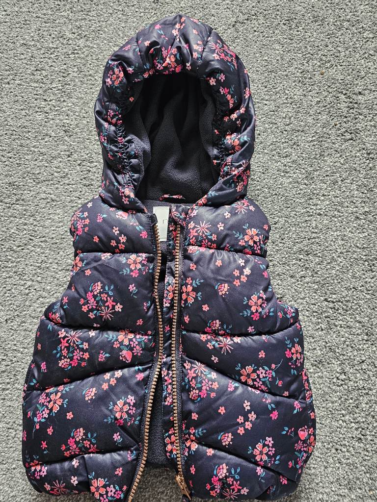 Next 9-12 months gilet sleeveless coat toddler