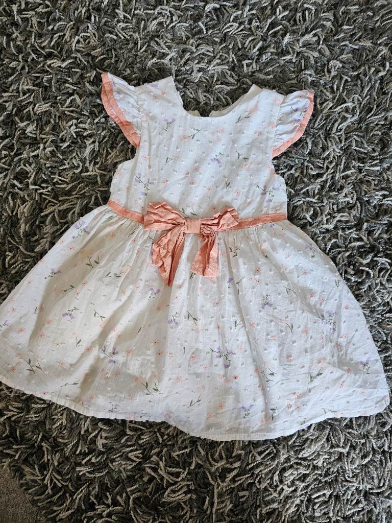 So cute girls dress 9-12 months