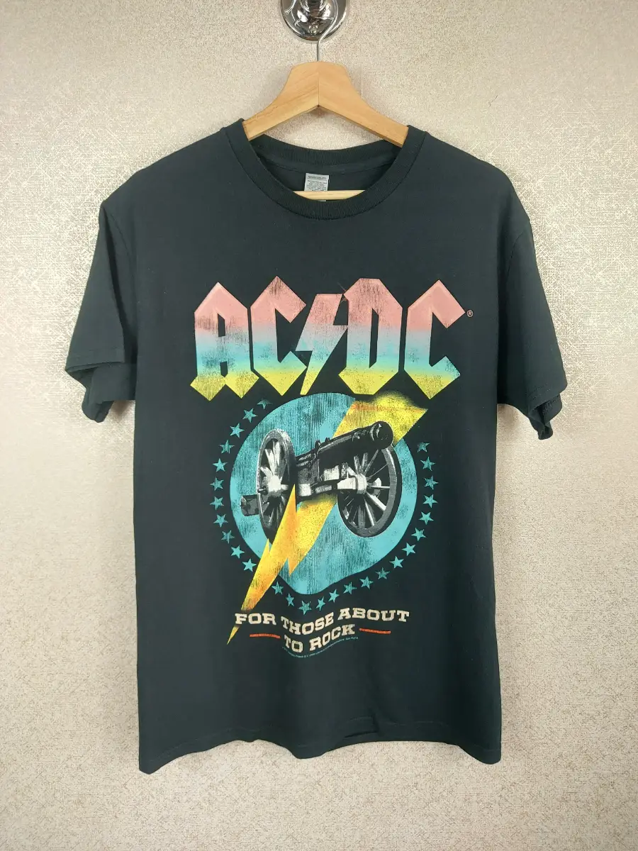 ACDC For Those About To Rock T-shirt M Black Pastel Rainbow Logo Band Tee Gildan