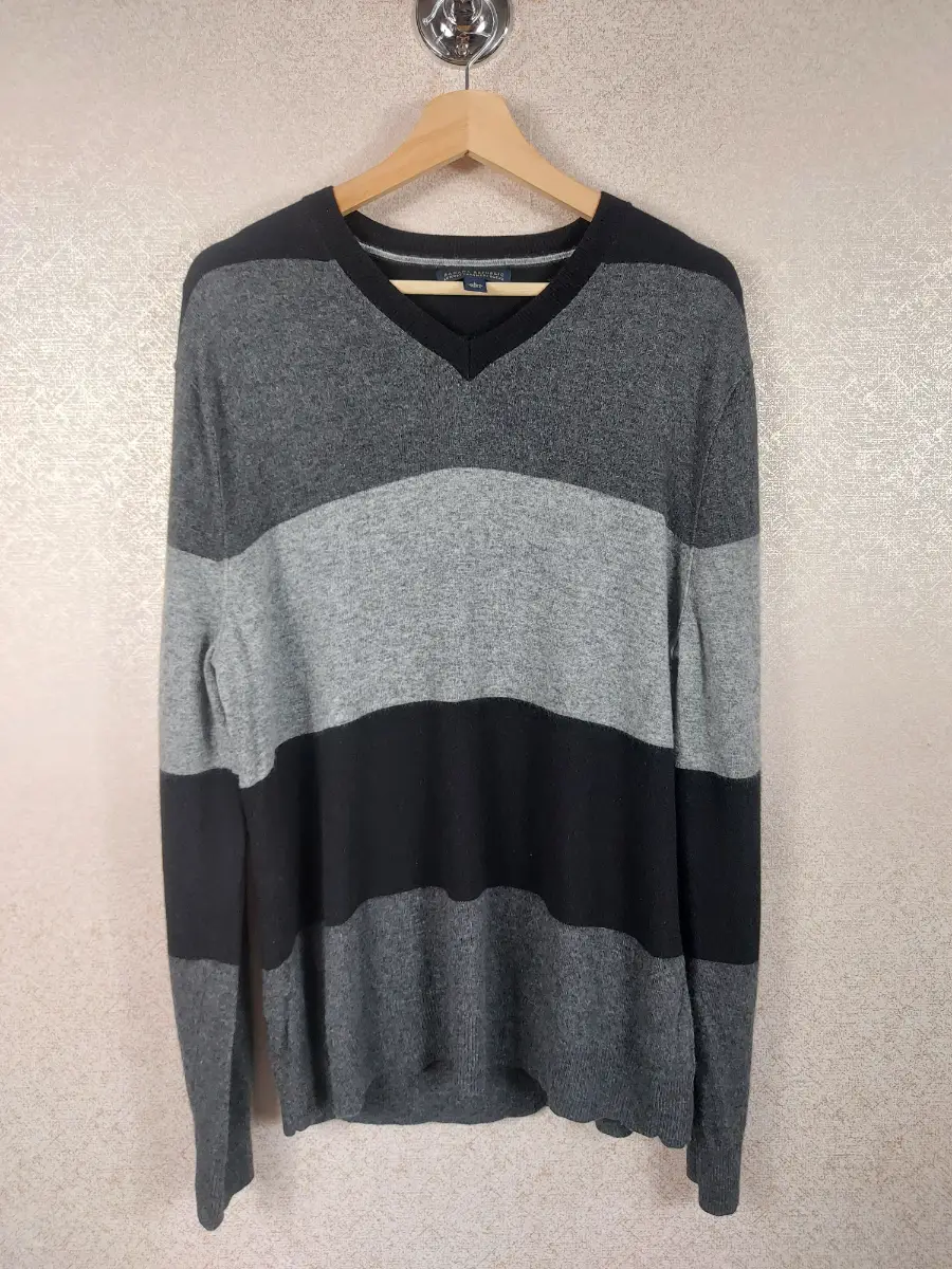 Banana Republic Mens Luxury Cashmere Blend Vneck Striped Sweater L Grey Black