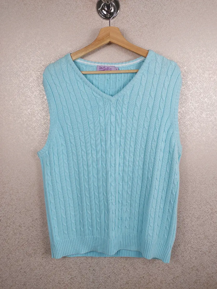 The Golf Co Light Blue Cable Knit VNeck Sweater Vest Sleeveless Pullover L Large