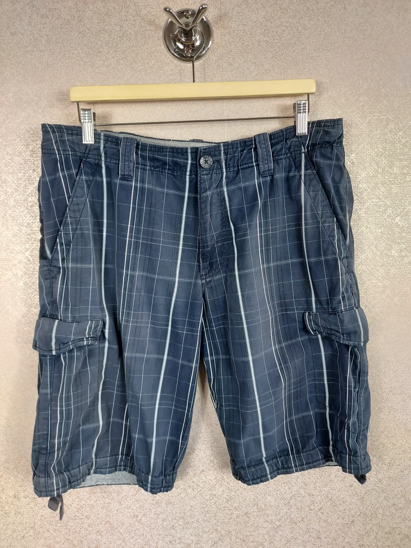 Nike Sportswear Men's Cargo Shorts Size 32 Grey Blue Grid Plaid Checkered Summer